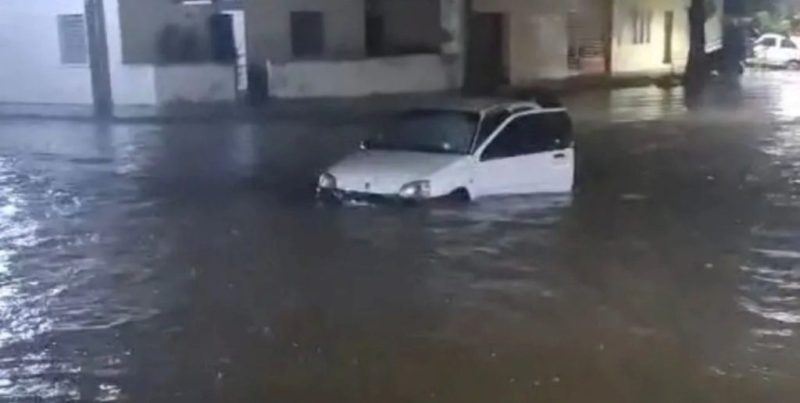 Temporal en el norte de Santa Fe: más de 250 mm de lluvia en 24 horas, evacuados y localidades anegadas