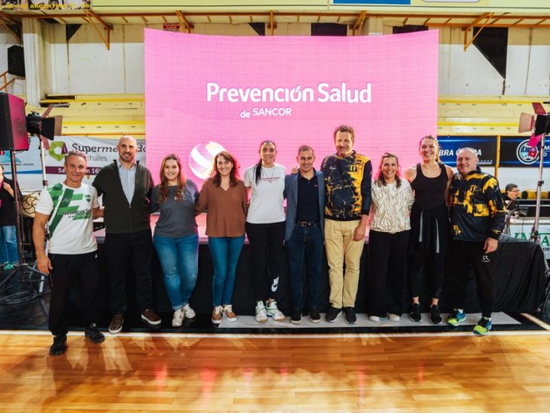 Yas Nizetich visitó Sunchales junto a Prevención Salud y compartió un encuentro con la comunidad deportiva