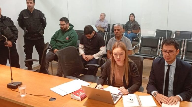 Tres correntinos fueron imputados por intentar comprar una lancha con cheque truchos en Reconquista