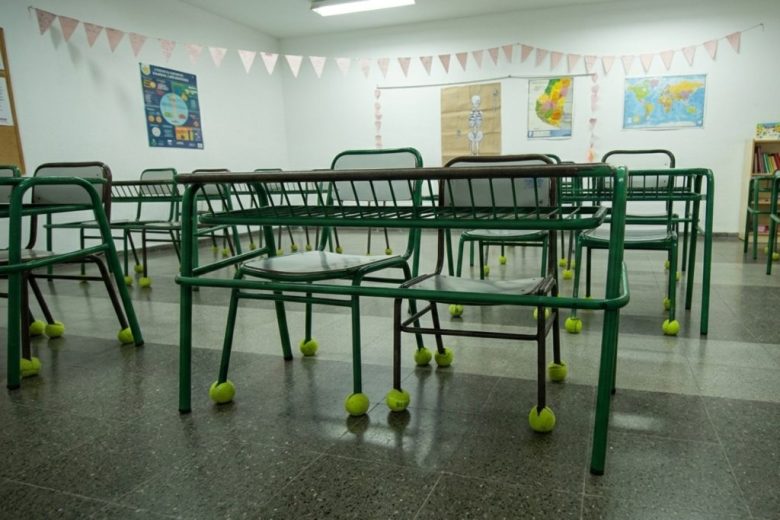 Escuela N° 69 “Constancio Vigil” de Gualeguay implementa campaña “Démosle pelota al autismo”