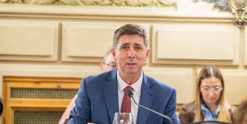 Pirola advierte por la crisis de AANE que afecta a hogares de Esperanza y Las Colonias, y pide audiencia con Nación