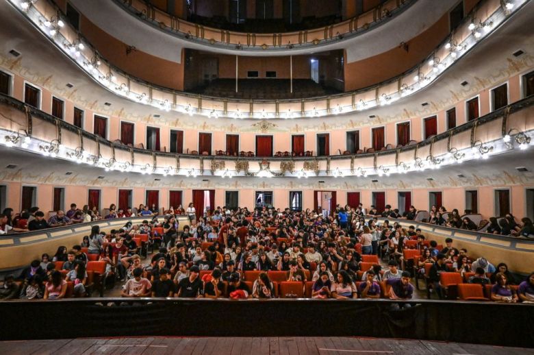 Jornadas x la Democracia: más de 900 estudiantes participaron del ciclo teatral