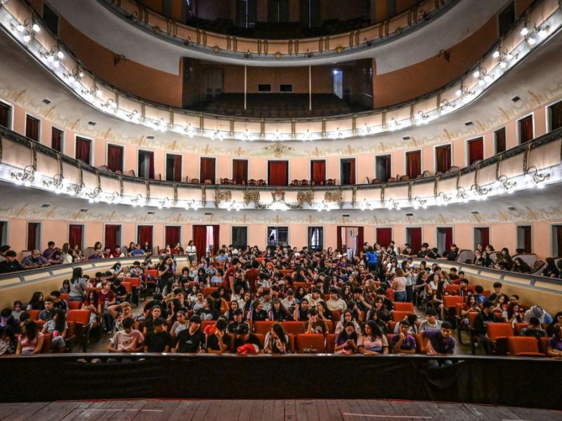 Jornadas x la Democracia: más de 900 estudiantes participaron del ciclo teatral
