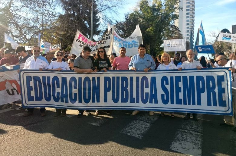 Semana de paro total de docentes universitarios entrerrianos
