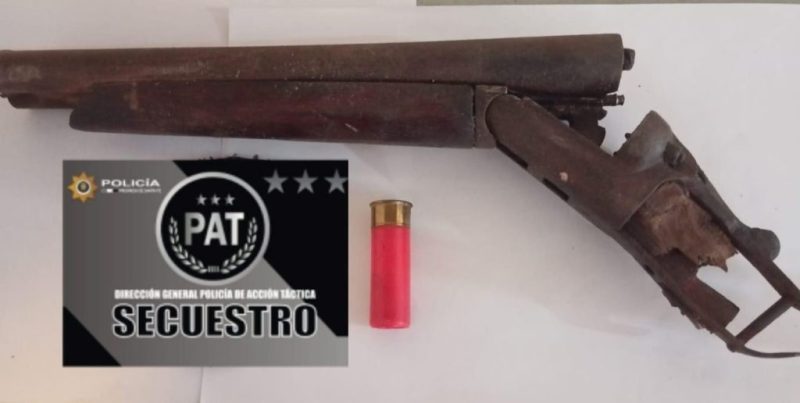 Persecución policial en barrio Barranquitas, Santa Fe: detuvieron a un joven con una escopeta recortada