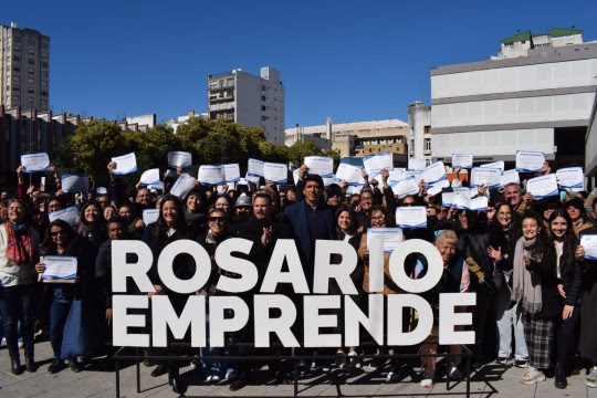 Rosario Emprende: más de 450 emprendedores recibieron sus certificados en la primera edición anual
