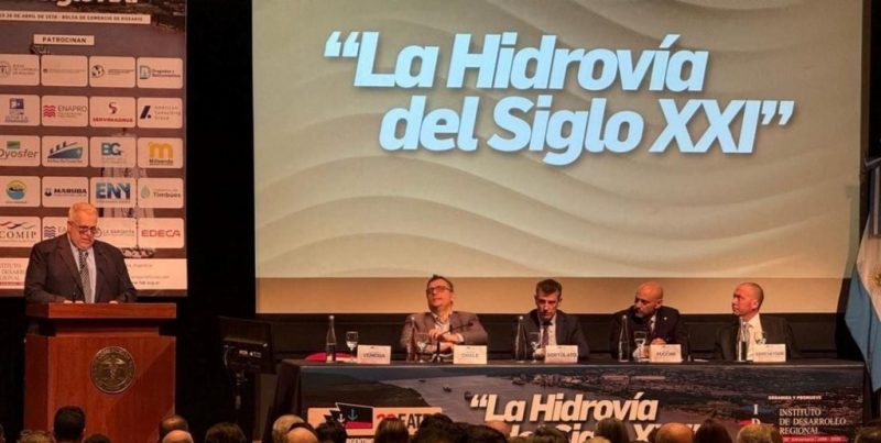 Hidrovía: autoridades nacionales respaldaron en Rosario la labor estratégica de Santa Fe
