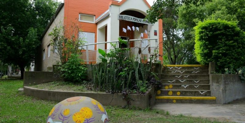 Biblioteca Amanecer: el corazón cultural de Arroyo Leyes a orillas del humedal