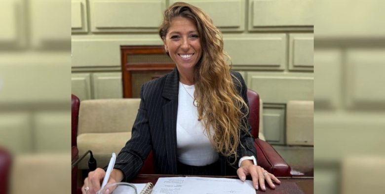 Diputada Sofía Galnares impulsa ley para revalorizar la Marcha de San Lorenzo en escuelas de Santa Fe