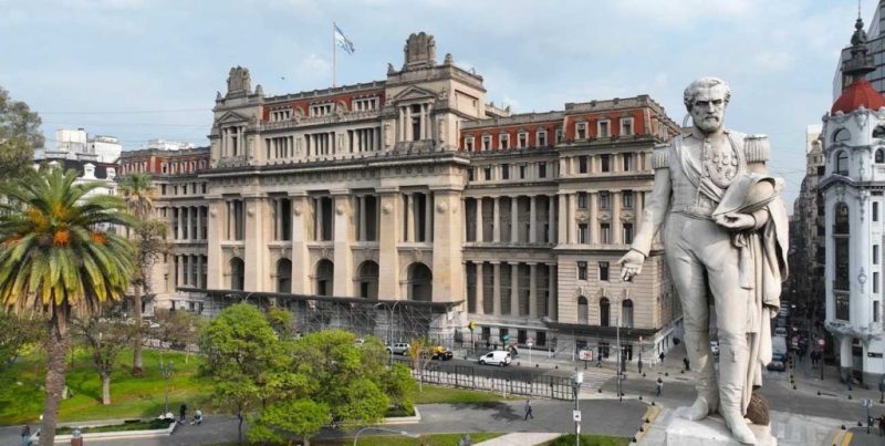 La Corte Suprema, entre el Gobierno y rectores: define el conflicto por la Ley de Financiamiento universitario