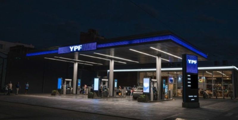 YPF ajusta 1% los combustibles y vuelve a congelar sus precios por 45 días a nivel nacional