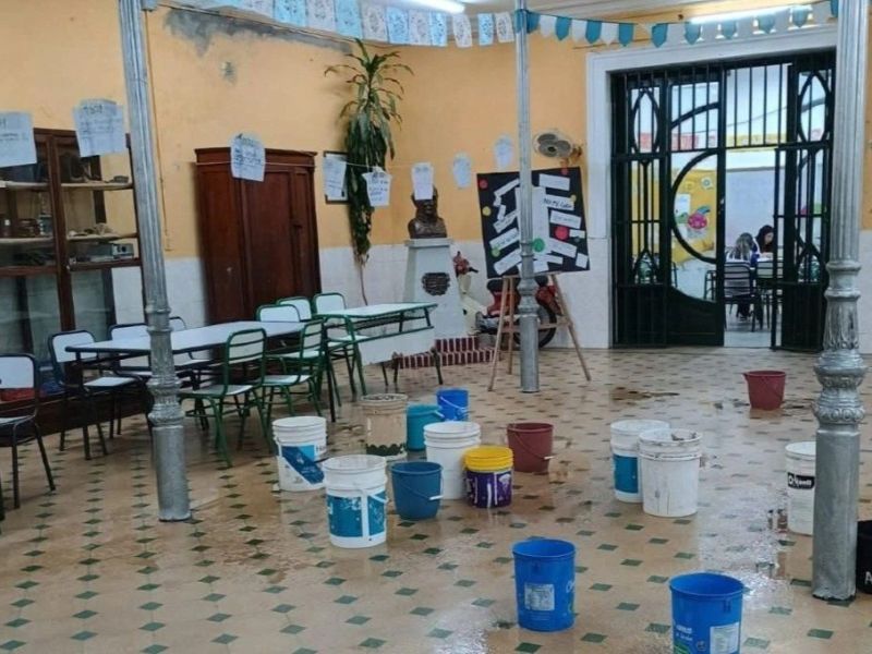 Hubo filtraciones durante la tormenta y piden soluciones para escuelas de Concordia