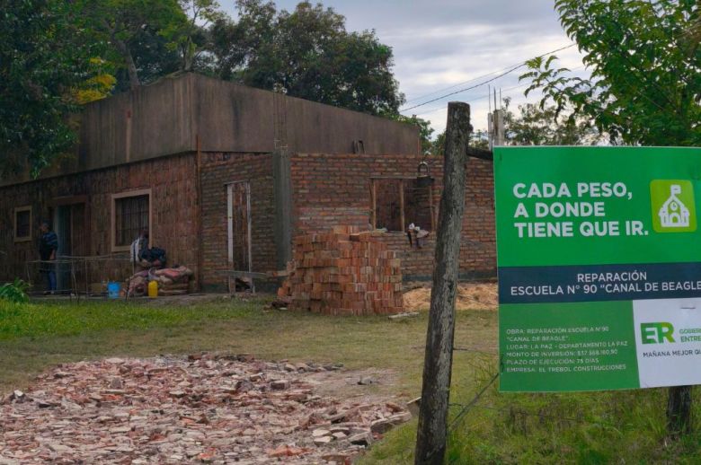 Construyen un aula y realizan mejoras en una escuela de La Paz
