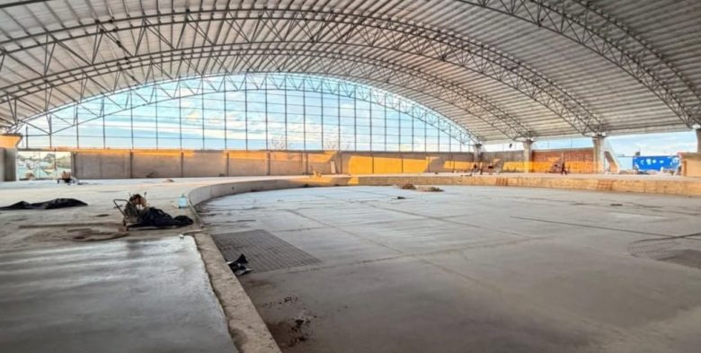 Rafaela: inició el montaje de la pista del velódromo de jerarquía internacional