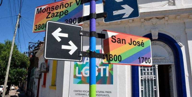 En Santa Fe, detuvieron a una mujer por intento de robo de celular a una empleada de la Casa LGBTIQ+