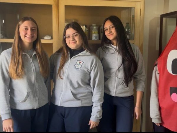 Alumnos y docentes del Colegio San José de Reconquista invitan a donar sangre