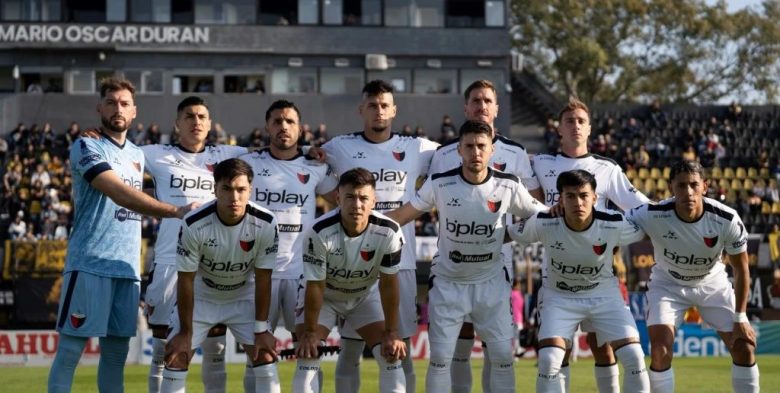 Colón defendió mal, pero recaccionó a tiempo y rescató un punto