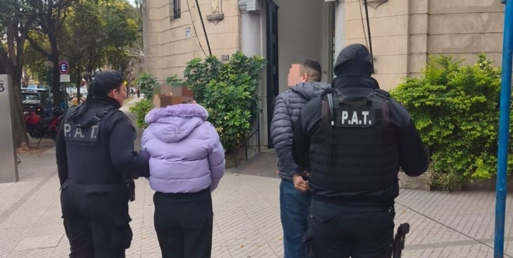 Persecución en barrio Barranquitas, Santa Fe: detuvieron a una pareja por arrebato