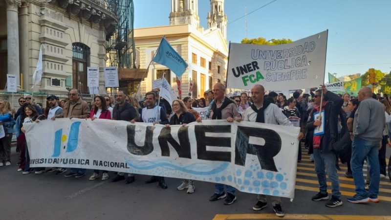 Paraná ratificó su histórica defensa de las Universidades y la Educación Pública
