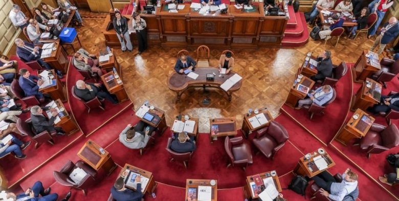 El Gobierno Nacional debe 0 millones y paraliza la duplicación de la planta potabilizadora de Santa Fe, con 32 despidos