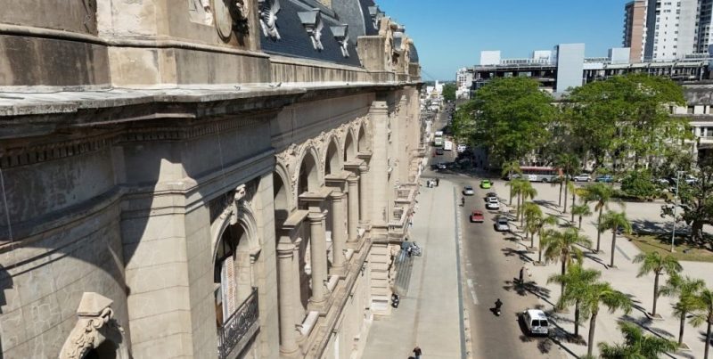 Santa Fe: El decreto del plan de protección de salarios limita al 25% los descuentos a estatales y pasivos