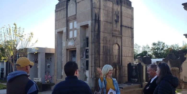 Habilitan Circuito Histórico en el Cementerio de Humboldt