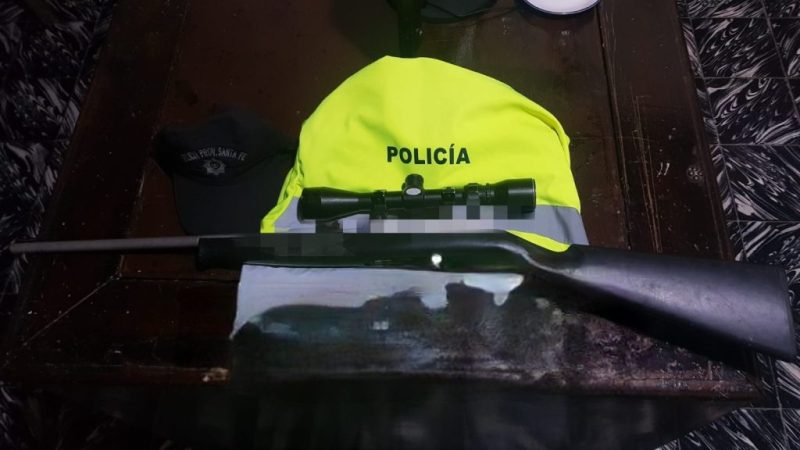 Garabato: secuestran un arma de fuego y aprehenden a un hombre en control vehicular