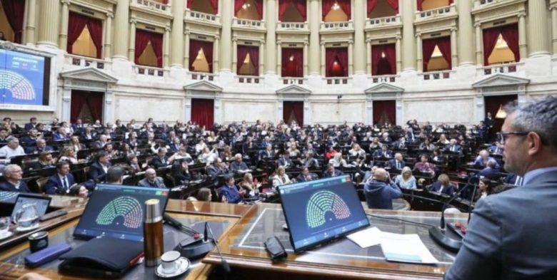 Diputados: la oposición pide interpelar a Manuel Adorni en una semana clave por inflación y marcha universitaria