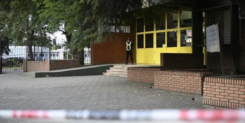 Liberaron a uno de los adolescentes acusados por el atentado en la escuela de San Cristóbal