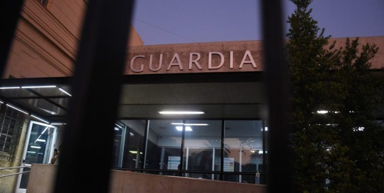 Hechos de violencia en la ciudad de Santa Fe: un hombre baleado en Barranquitas y otro apuñalado en Varadero Sarsotti