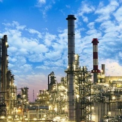 La industria química y petroquímica elevó 34% su producción y 11% sus ventas en abril interanual