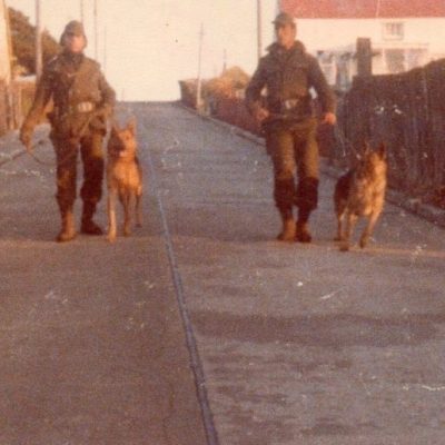 Charla en San Jerónimo del Sauce sobre los «Perros de Guerra» en la Gesta de Malvinas