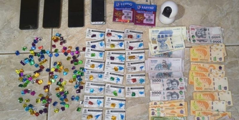 La PDI detuvo a un narco barrial y secuestró más de 80 dosis de cocaína durante un allanamiento en Santa Fe