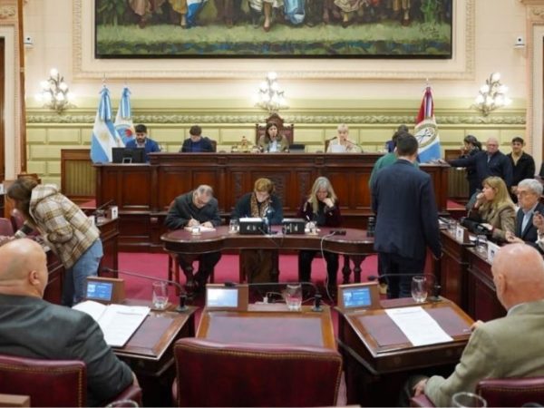 Santa Fe: la Legislatura sancionó la Ley de Ficha Limpia para contratar con el Estado