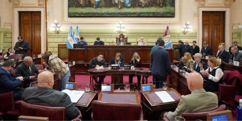 Santa Fe: la Legislatura sancionó la Ley de Ficha Limpia para contratar con el Estado