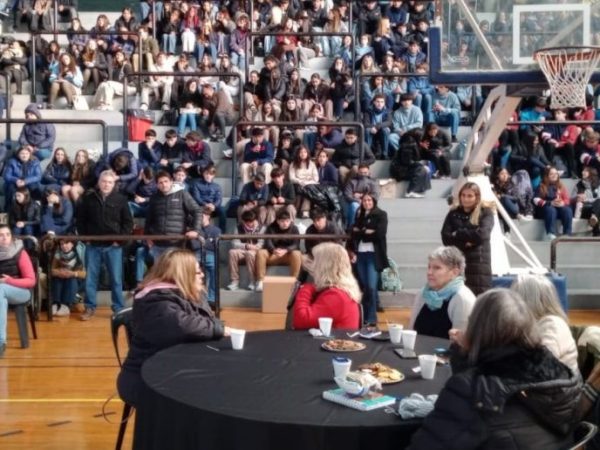 El Concejo Joven y el Concejo Municipal de Santa Fe dialogaron en el CEF 29