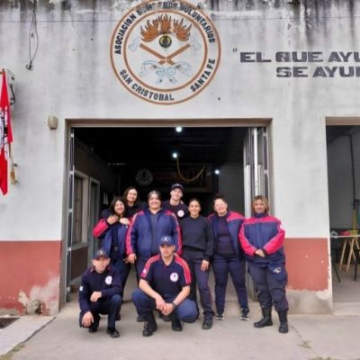 Bomberos Voluntarios de San Cristóbal abrieron su cuartel a la comunidad