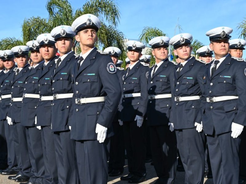 En Villaguay, 389 cadetes y aspirantes de la Policía y el Servicio Penitenciario juraron a la Bandera