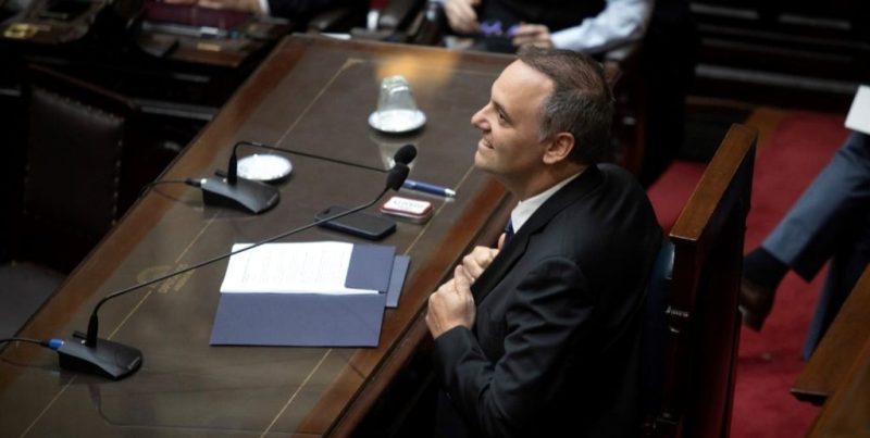 Interpelación a Manuel Adorni y posible moción de censura elevan la tensión en el Congreso