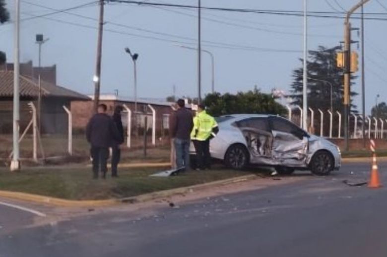 Chocaron dos autos en el acceso sur a Concordia