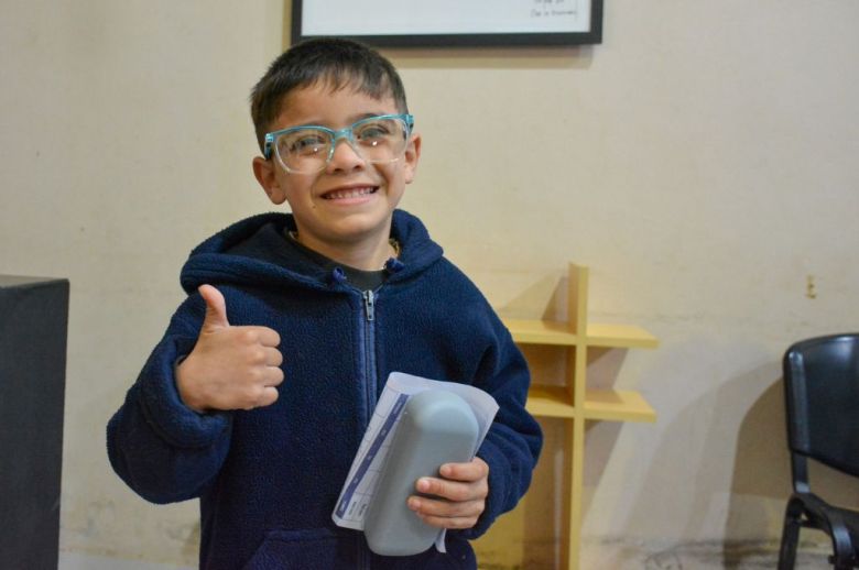 Programa Ver para Ser Libres entregó más de 1.000 anteojos gratuitos a niños y adolescentes en Concordia