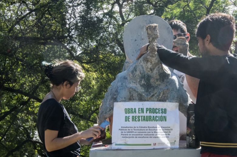 Paraná pone en valor esculturas históricas del Parque Urquiza