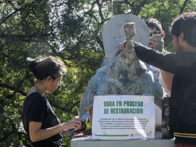 Paraná pone en valor esculturas históricas del Parque Urquiza