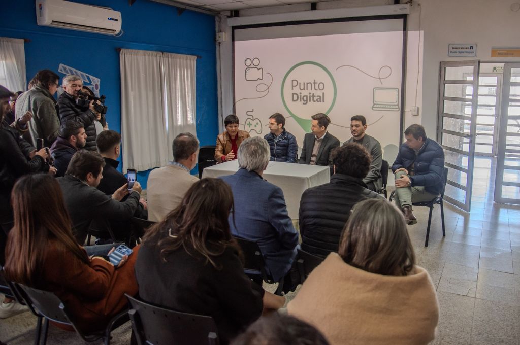 Entre Ríos renueva Punto Digital y firma convenio para innovación en Nogoyá