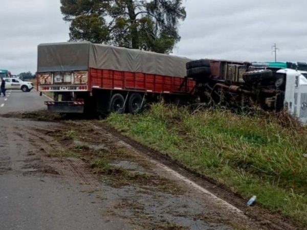 Tres policías santafesinos heridos en un choque sobre Ruta 11 a la altura de Videla