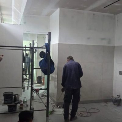 Santa Fe: Avanza la renovación de los baños públicos en la Plaza del Soldado