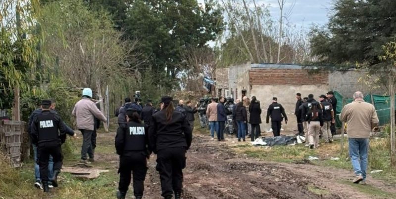 La Policía desarticuló dos búnkeres de droga en operativos en Esperanza