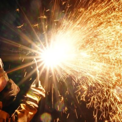 FISFE: la producción industrial santafesina volvió a caer en abril