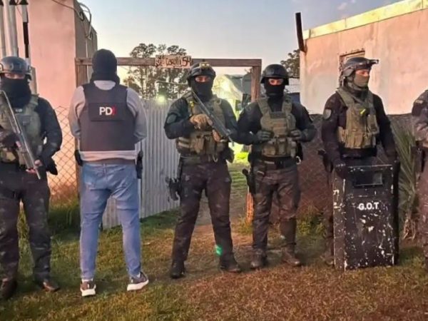 Importante operativo en Venado Tuerto: incautaron armas, droga y hubo 10 detenidos