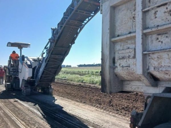 Continúa la repavimentación de la Ruta Provincial 13 entre San Jorge y Carlos Pellegrini